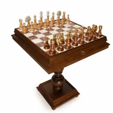 Conjunto Staunton de Alta Gama Mesa e Jogo de Xadrez em Madeira de Faia e Mármore de Carrara e Alabastro & Madeira e Latão Maciço Banhado a Ouro e Prata