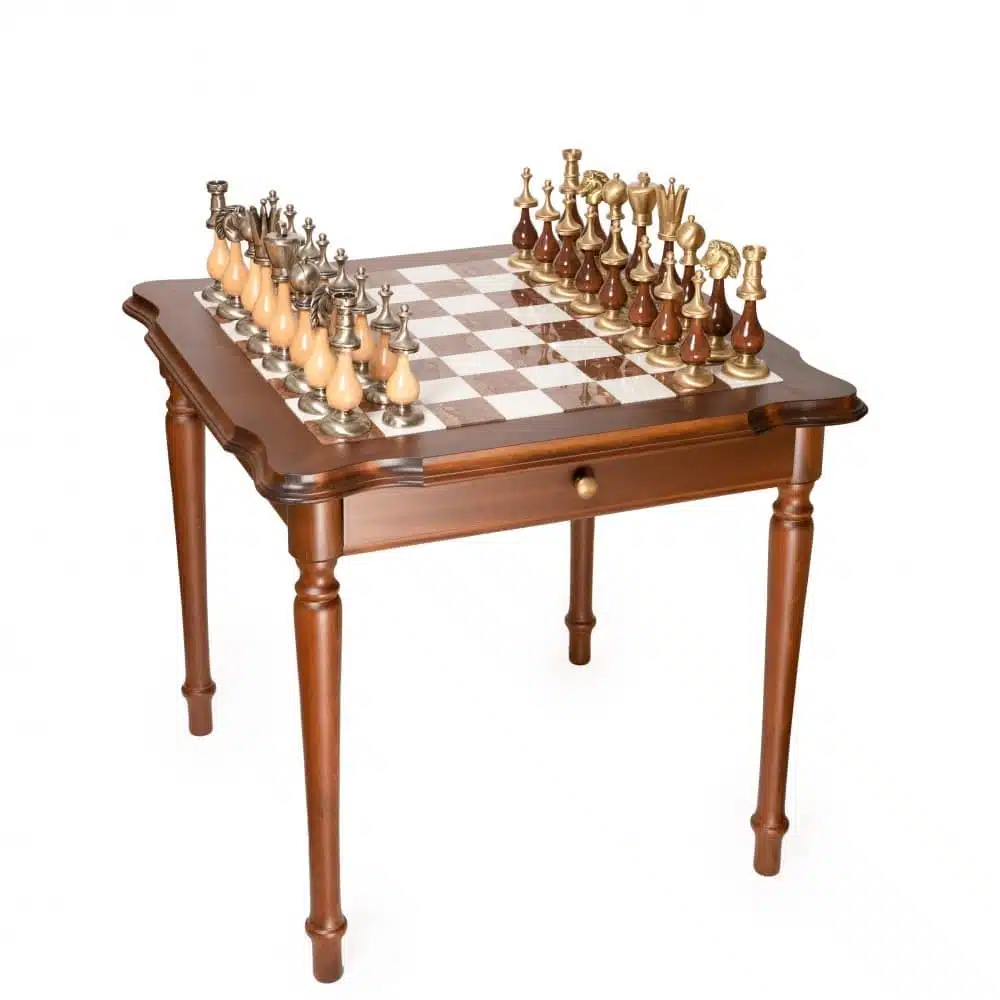 Conjunto Giant Oriental Alta Gama II Mesa em Madeira, Alabastro da Toscânia e Mármore de Carrara & Jogo de Xadrez em Madeira e Latão Maciço