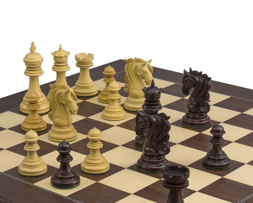 Ensemble Porte du Roi Echiquier en Bois d'Erable & Jeu d'Echecs en Bois de Rose