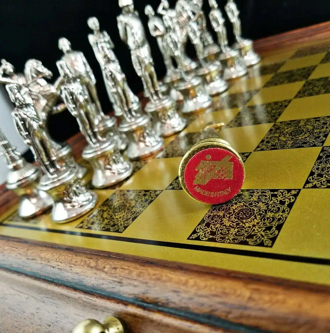 Conjunto Grande Napoleão IV Tabuleiro de Xadrez em Madeira Original e Jogo de Xadrez em Metal - Image 8