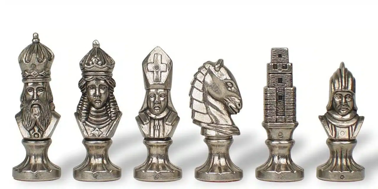 Jogo de Xadrez em Metal Medieval II - Image 3