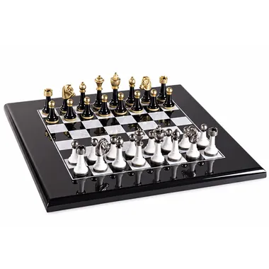 Jogo de xadrez Staunton Design II completo sobre tabuleiro lacado preto e branco brilhante
