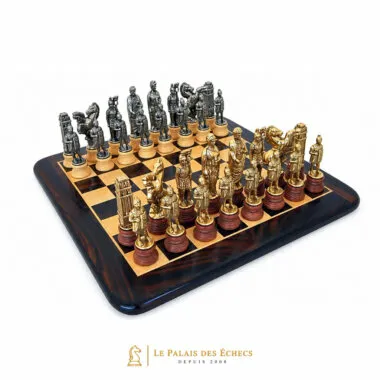 Conjunto "César" Tabuleiro de Xadrez Arredondado em Pau-Rosa e Ácer Fosco & Jogo de Xadrez em Madeira e Metal