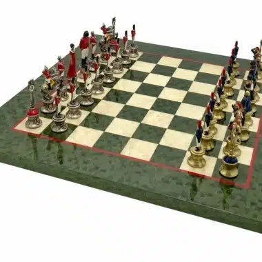 Conjunto Napoleão III Alta Gama Tabuleiro de Xadrez em Ácer Verde Marmoreado Brilhante e Jogo de Xadrez em Metal Pintado à Mão