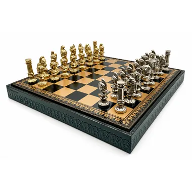 Conjunto Bustos Romanos II sobre o tabuleiro com caixa de arrumação integrada