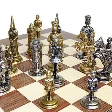 Alternative view of Conjunto Camelot Rei Artur I Tabuleiro de Xadrez em Pau-Rosa & Jogo de Xadrez em Metal Maciço