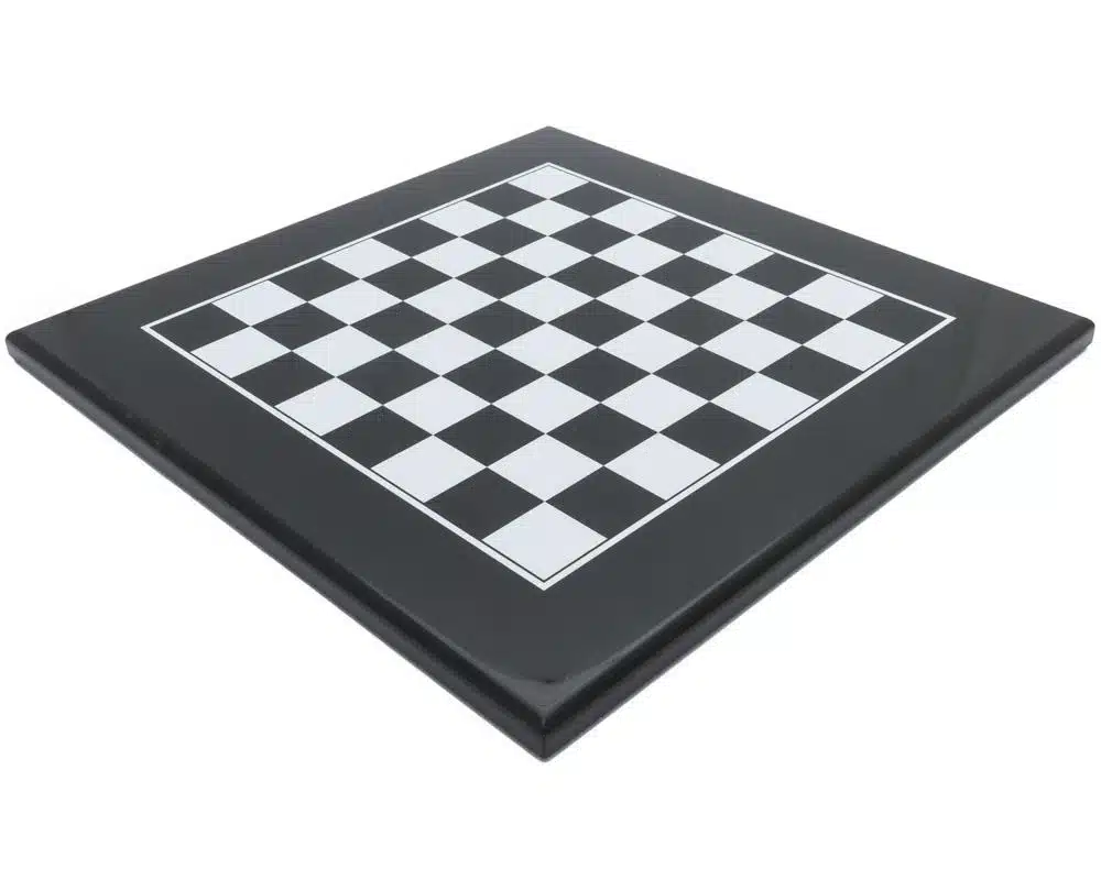 Conjunto Staunton Design II Tabuleiro em Madeira Lacada & Jogo de Xadrez em Metal Maciço Lacado Preto e Branco - Image 7