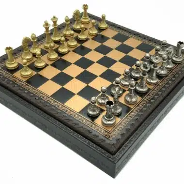 Conjunto Mignon Flower IX Tabuleiro de Xadrez Preto com Arrumação e Jogo de Xadrez em Metal