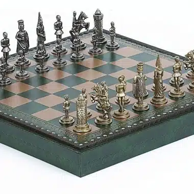 Conjunto Camelot Rei Artur XIII Tabuleiro de Xadrez com Arrumação e Jogo de Xadrez em Metal