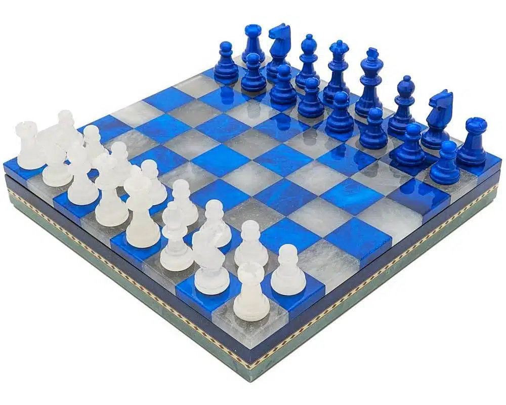 Conjunto Azul e Branco Tabuleiro e Jogo de Xadrez em Mármore Antigo com Caixa de Arrumação