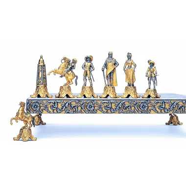 Conjunto "Luís XIV o Rei Sol II" Tabuleiro de Xadrez e Jogo de Xadrez em Bronze, Ónix e Ouro 24 Quilates