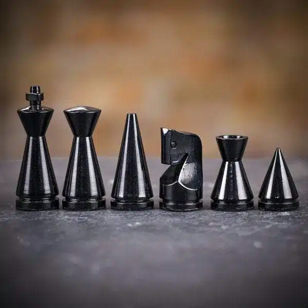 Conjunto Pirâmide Moderno Branco Tabuleiro de Xadrez em Madeira Maciça Lacada Branca & Jogo de Xadrez em Madeira Lacada Preto e Branco - Image 10