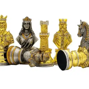 Alternative view of Conjunto Busto Medieval Topo de Gama Tabuleiro de Xadrez em Madeira de Ulmeiro e Urze & Jogo de Xadrez em Estanho Maciço Banhado a Ouro e Prata