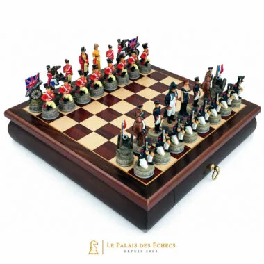 Jogo de xadrez Bataille de Waterloo II sobre tabuleiro de pau-rosa com gaveta