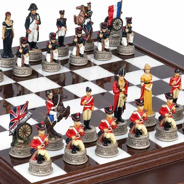 Peças da Batalha de Waterloo em detalhe, soldados e bandeiras pintados