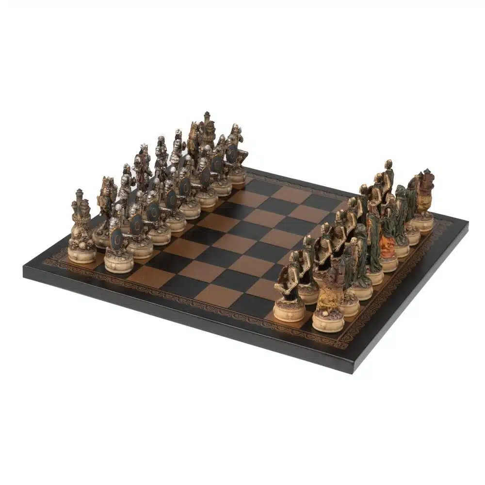 Conjunto Mortos-Vivos Tabuleiro em Couro Sintético Preto e Jogo de Xadrez em Resina Pintado à Mão - Image 2