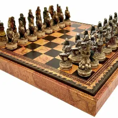 Conjunto Mortos-Vivos III Tabuleiro de Xadrez em Couro Sintético Mundo Antigo com Arrumação e Jogo de Xadrez em Resina Pintado à Mão - Image 2