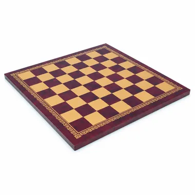 Tabuleiro de xadrez em couro sintético vermelho com borda dourada, vista geral na diagonal