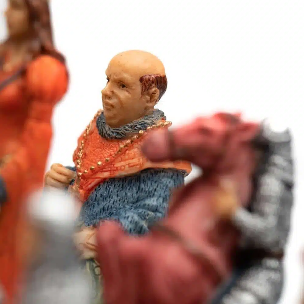 Conjunto Robin dos Bosques Tabuleiro em Couro Sintético & Jogo de Xadrez em Resina Pintado à Mão - Image 6