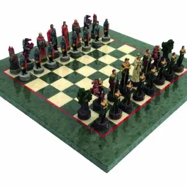 Conjunto Robin dos Bosques (Robin Hood) II Tabuleiro de Xadrez em Madeira de Ácer e Urze & Jogo de Xadrez em Resina Pintado à Mão