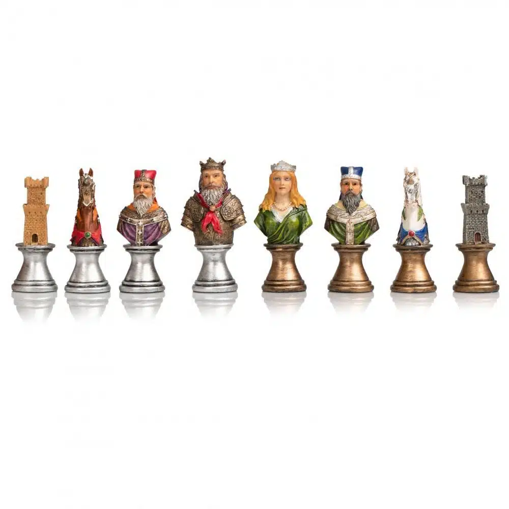 Jogo de Xadrez em Resina Pintado à Mão Busto Medieval - Image 5