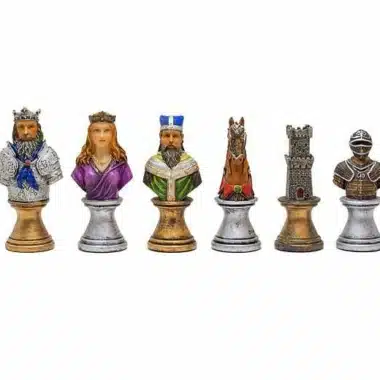 Peças de xadrez Busto Medieval V, rei, dama, bispo, cavalo, torre e cavaleiro alinhados