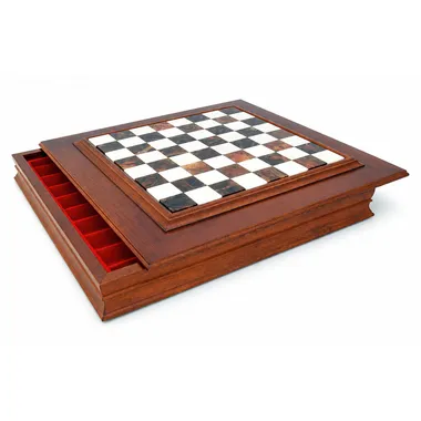Tabuleiro de Xadrez em Madeira Maciça e Tampo em Alabastro com Compartimento de Arrumação