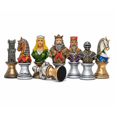 Peças de xadrez Busto Medieval V, pormenor dos bustos reais e cavaleiros esculpidos
