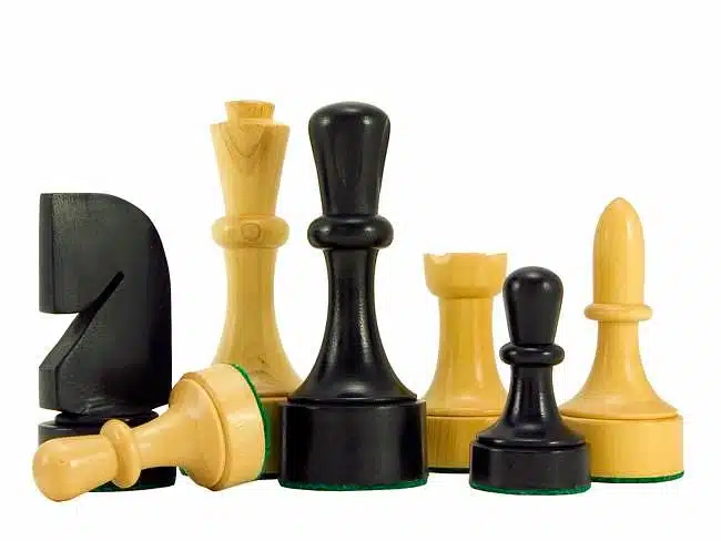 Jeu d'Echecs "Contemporain" en Bois de Buis Ebonisé