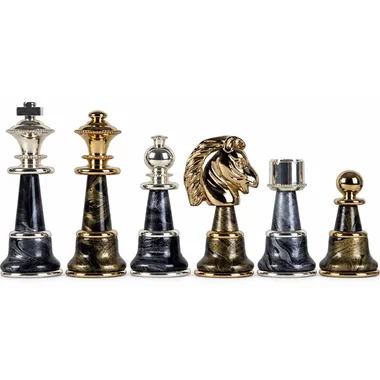 Peças Staunton Fantasy XL, acabamentos dourado e prateado, cabeça de cavalo detalhada