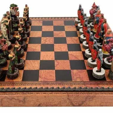 Jogo de xadrez Robin dos Bosques sobre tabuleiro com caixa de arrumação em pele sintética