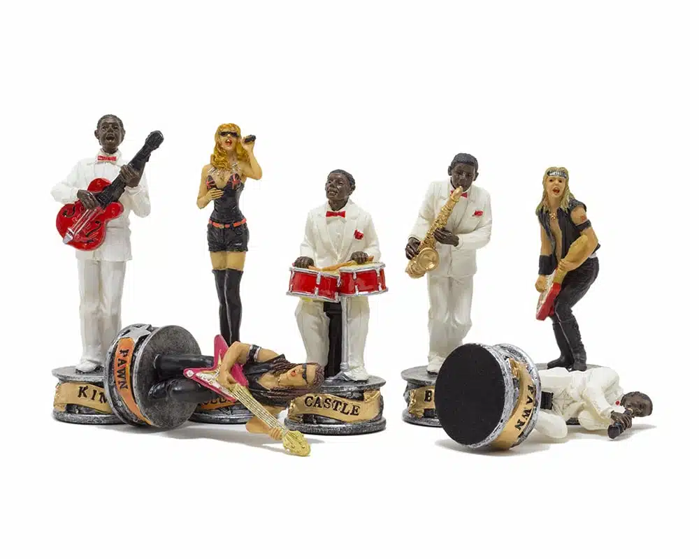Jogo de Xadrez Jazz vs Rock - Tabuleiro em Pele Sintética & Peças em Resina - Image 5
