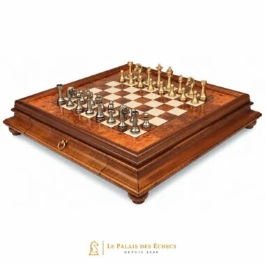 Jogo de xadrez Staunton completo em tabuleiro de madeira de nogueira com gaveta