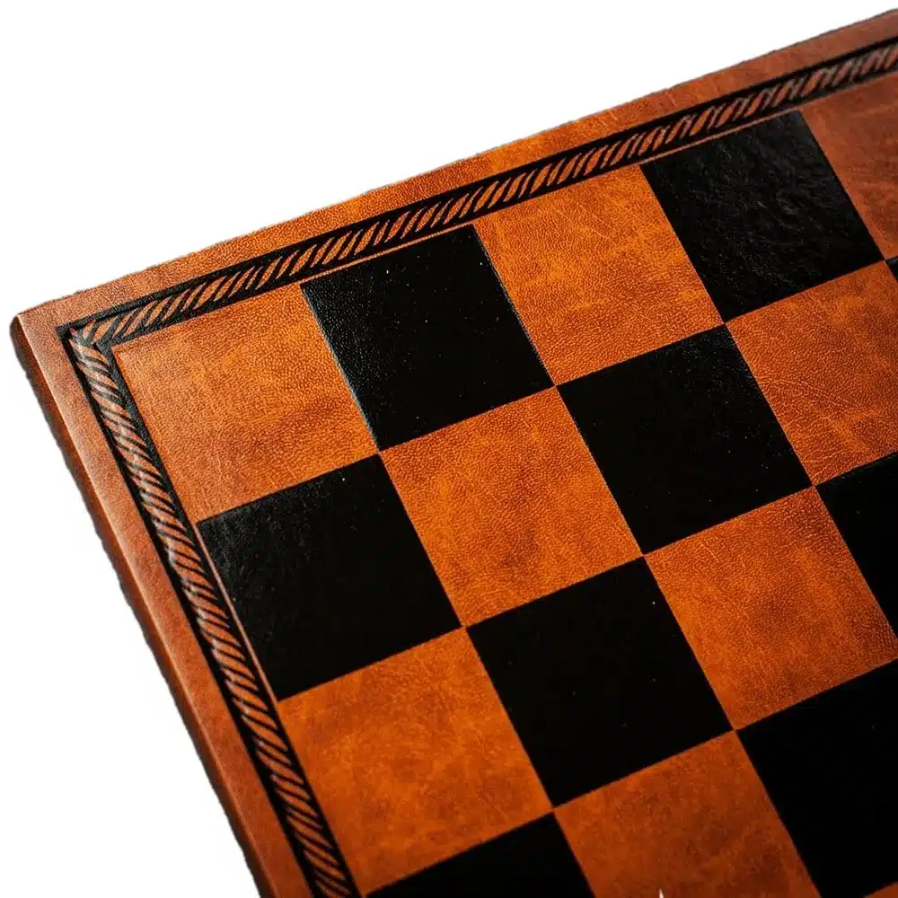 Jogo de Xadrez Fantasy Água vs Fogo em Resina e Tabuleiro em Couro Sintético Castanho e Preto - Image 10
