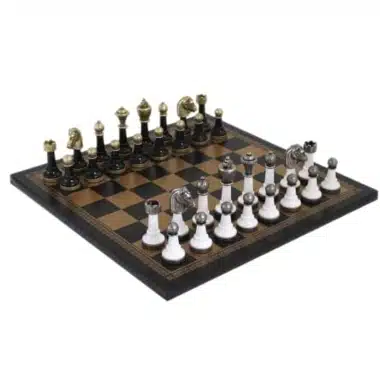 Jogo de Xadrez Staunton em Madeira Lacada Preta e Branca com Tabuleiro em Pele Sintética Dourada e Preta