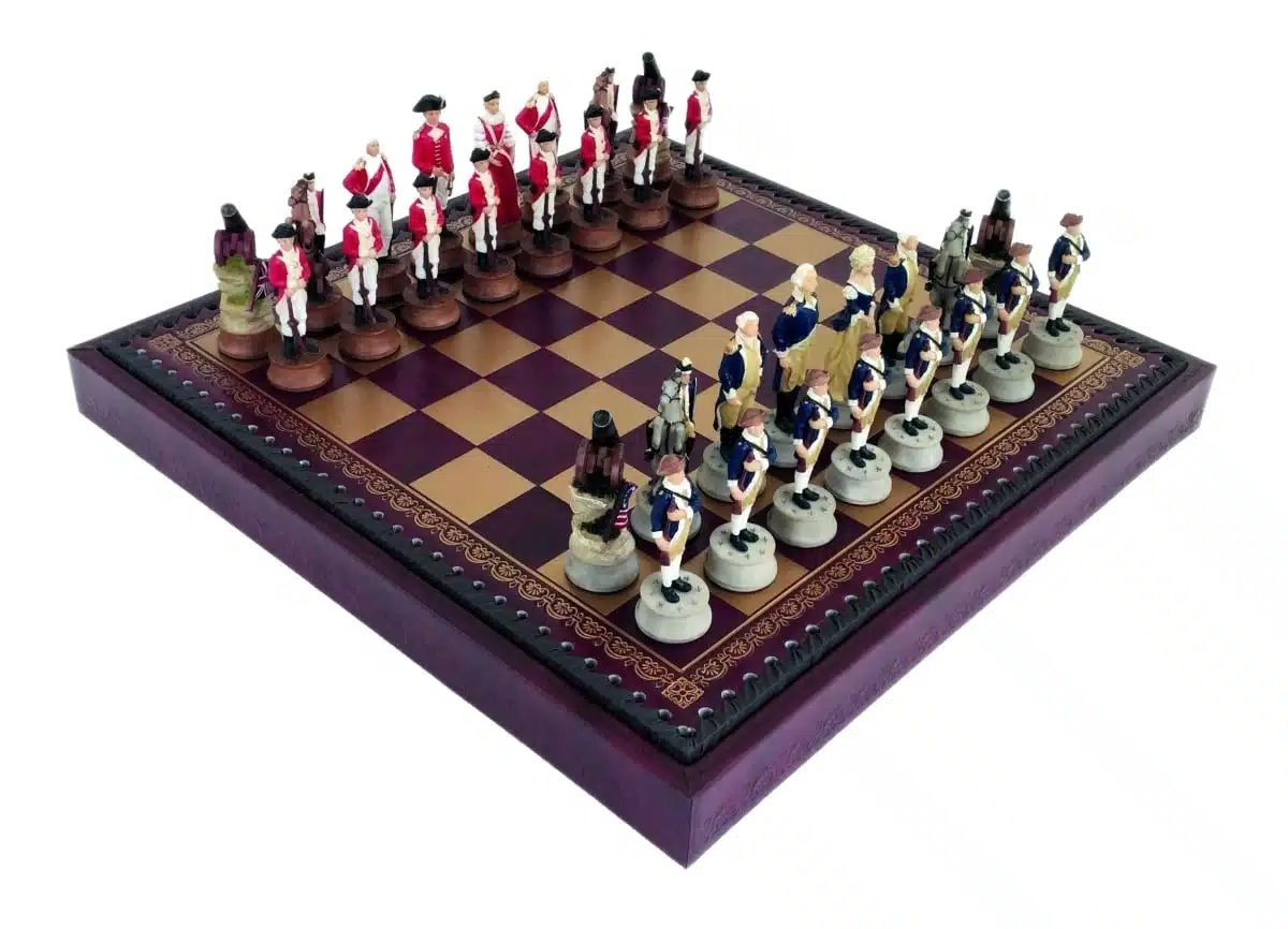 Jogo de Xadrez Guerra da Independência dos Estados Unidos em Resina & Tabuleiro em Couro Sintético com Compartimento de Arrumação