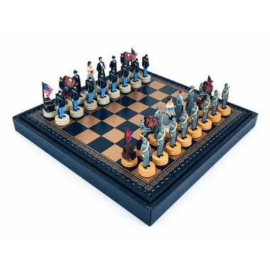 Jogo de xadrez da Guerra Civil Americana em resina sobre tabuleiro de couro sintético preto