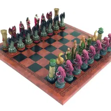 Jogo de Xadrez Fantasy Água vs Fogo em Resina e Tabuleiro em Couro Sintético Castanho e Preto