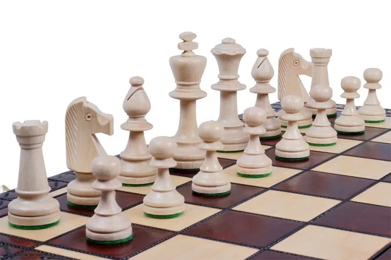 Tabuleiro de Xadrez Dobrável e Jogo de Xadrez em Madeira com Arrumação - Image 4