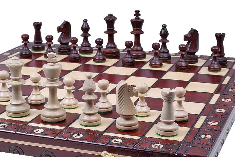 Tabuleiro de Xadrez Dobrável e Jogo de Xadrez em Madeira com Arrumação - Image 5