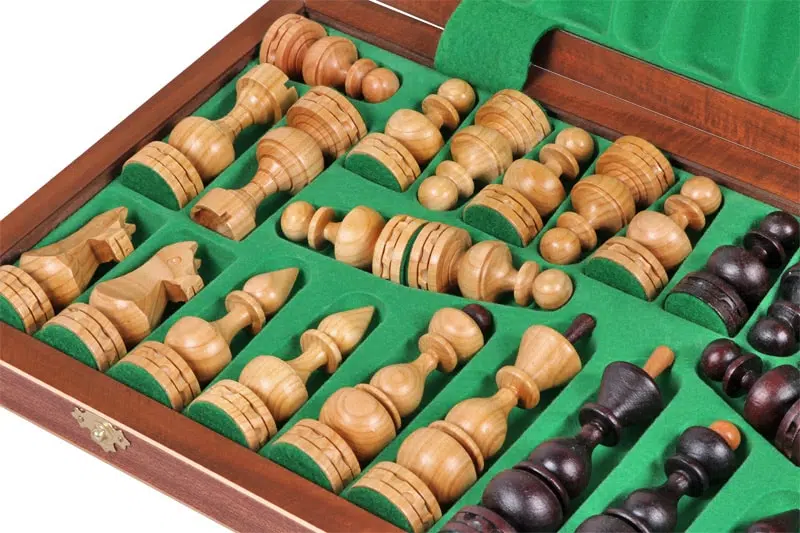Grande Jogo de Xadrez Dobrável com Arrumação - Image 7