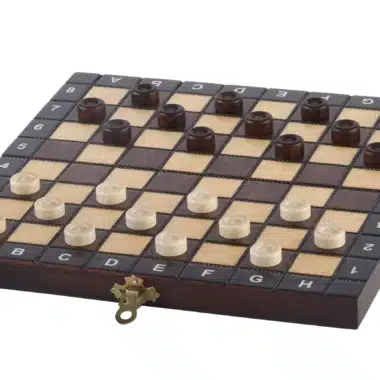 Alternative view of Pequeno Jogo de Xadrez de Viagem em Madeira