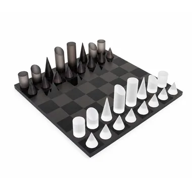 Jogo de xadrez cónico moderno cinzento e branco, vista geral no tabuleiro