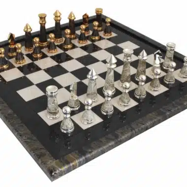 Conjunto Staunton Moderno XL Tabuleiro de Xadrez em Madeira de Ácer Verde & Jogo de Xadrez em Latão e Madeira Folheada a Ouro e Prata