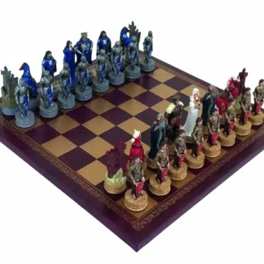 Conjunto Jogo de Xadrez Rei Artur em Resina e Tabuleiro em Couro Sintético