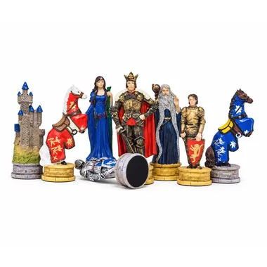 Peças de xadrez Rei Artur detalhadas: rei, rainha, cavaleiro, mago e cavalos ornamentados