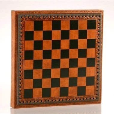Jogo de Xadrez Completo com Tema da Guerra de Tróia - Peças Pintadas à Mão e Tabuleiro em Couro Sintético 48x48cm - Image 9