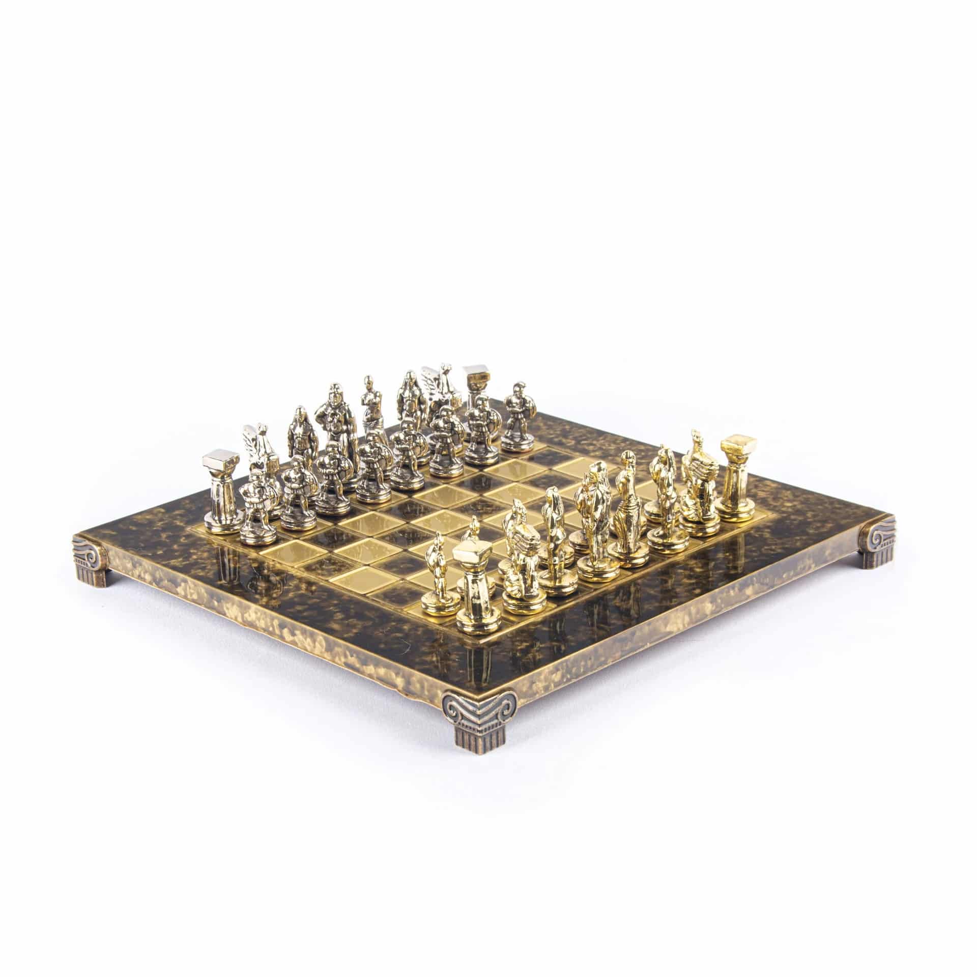 Pequeno Jogo de Xadrez Guerreiro Espartano - Peças Douradas e Prateadas com Tabuleiro sobre Pé em Metal - Image 8