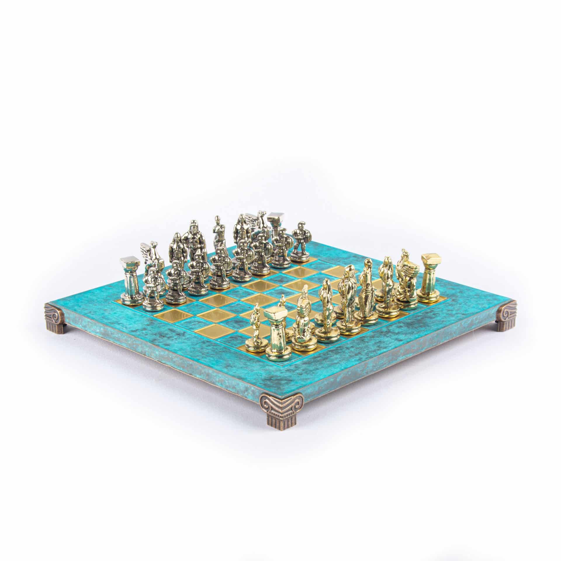 Pequeno Jogo de Xadrez Guerreiro Espartano - Peças Douradas e Prateadas com Tabuleiro sobre Pé em Metal - Image 2