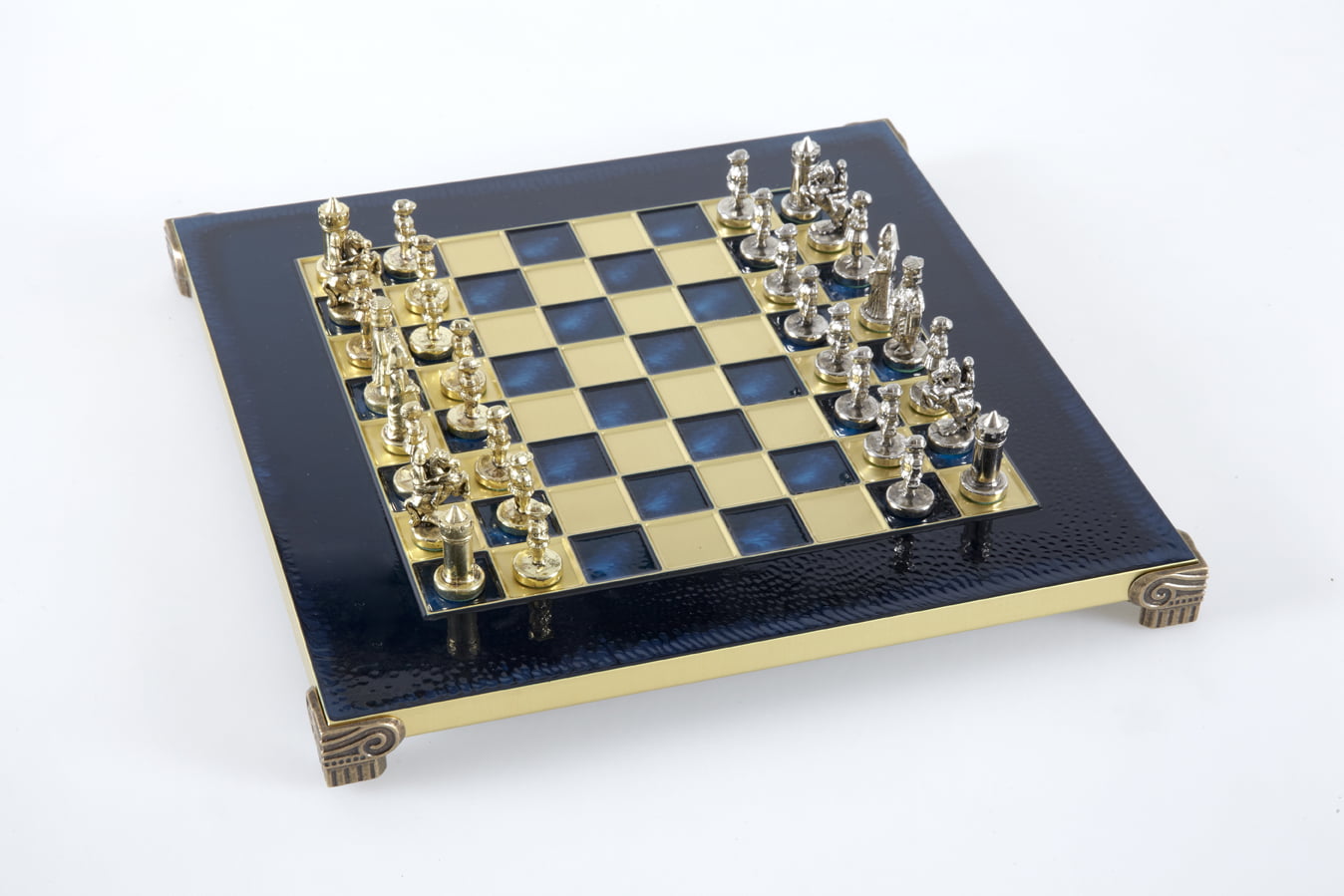 Pequeno Jogo de Xadrez Bizantino com Peças em Metal Dourado e Prateado, Tabuleiro em Metal e Caixa de Arrumação - Image 47